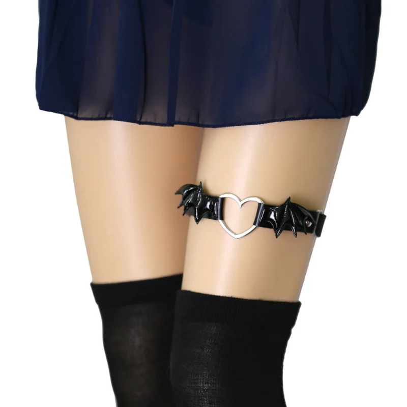 Decopunk Goth из искусственной кожи эластичный пояс для чулок, подтяжки для ног, кольцо для бедер, подтяжки, украшения для тела
Decopunk Goth из искусственной кожи эластичный пояс для чулок, подтяжки для ног, кольцо для бедер, подтяжки, украшения для тела