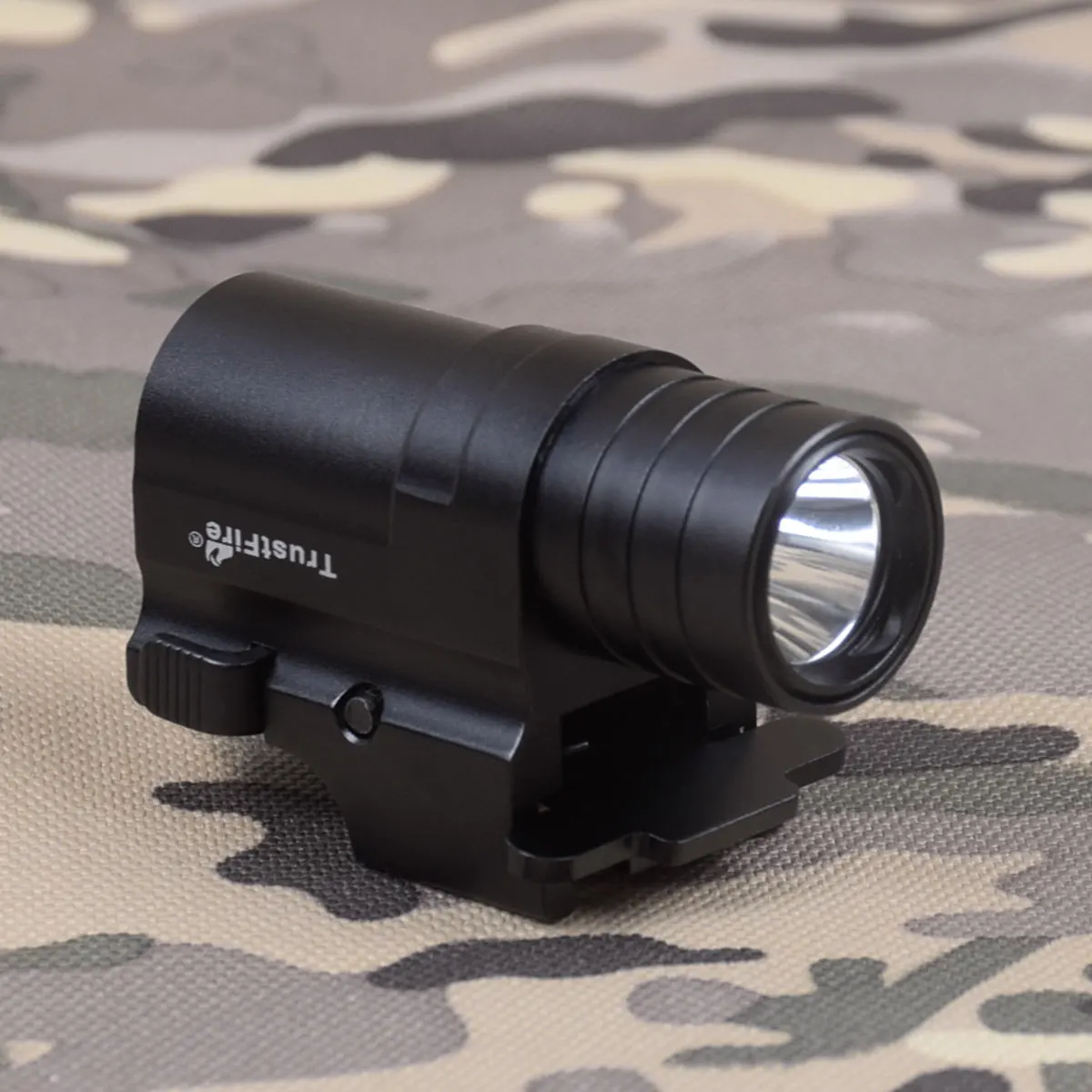 Metal MINI Pistol Light Quick Release Rail Mount LED Strobe For Glock 17 18 19 22 CZ-75 1911 Hunting Flashlight Lanterna Torch
Metal MINI Pistol Light Quick Release Rail Mount LED Strobe For Glock 17 18 19 22 CZ-75 1911 Hunting Flashlight Lanterna Torch