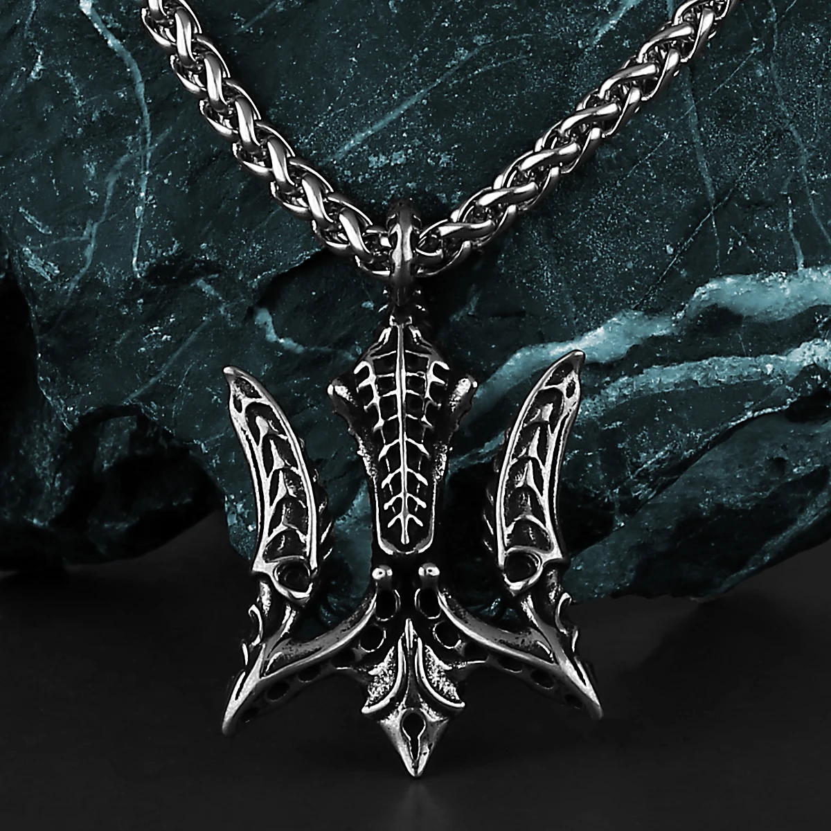 Retro High Quality Alien Poseidon Trident Pendant Men's Fashion 316L Stainless Steel Pendant Necklace Gift Jewelry Wholesale
Retro High Quality Alien Poseidon Trident Pendant Men's Fashion 316L Stainless Steel Pendant Necklace Gift Jewelry Wholesale