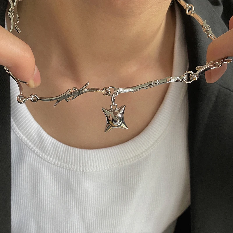 New Unisex Chain Thorns Necklace Hip Hop Gothic Punk Style Necklace Charm Trend Jewelry Gifts High Quality Personality Jewelry
New Unisex Chain Thorns Necklace Hip Hop Gothic Punk Style Necklace Charm Trend Jewelry Gifts High Quality Personality Jewelry