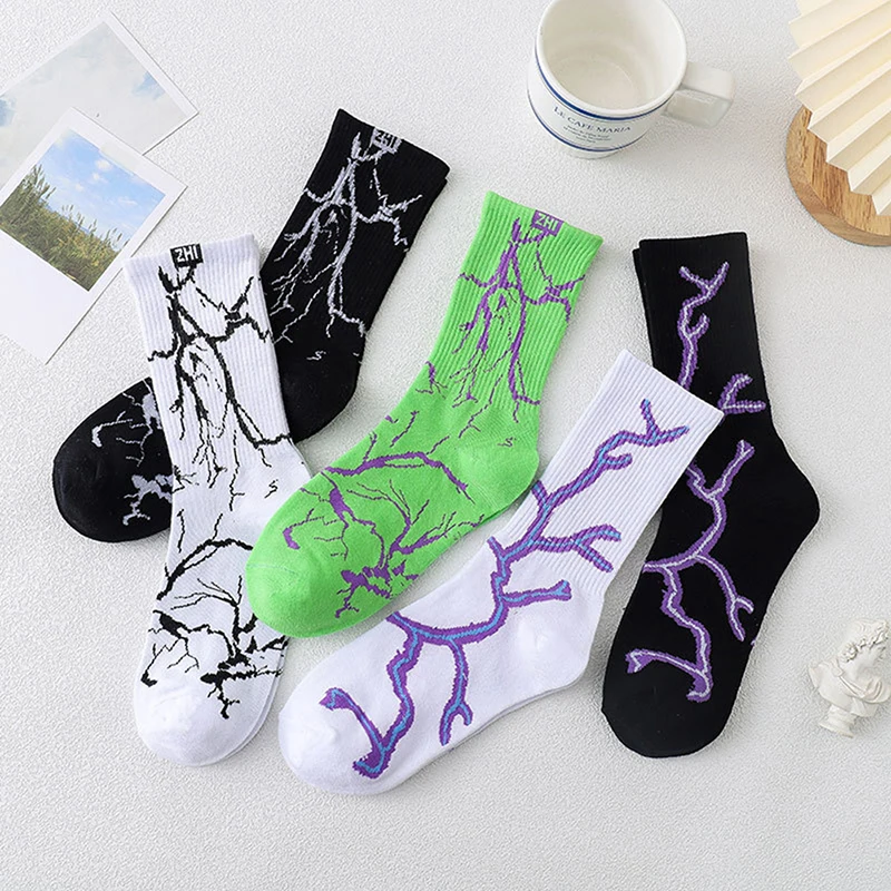 Korean Style Skateboard Long Socks Creative Fun Lightning Hip Hop Style Socks Unisex Street Funny Happy Couple Socks
Korean Style Skateboard Long Socks Creative Fun Lightning Hip Hop Style Socks Unisex Street Funny Happy Couple Socks