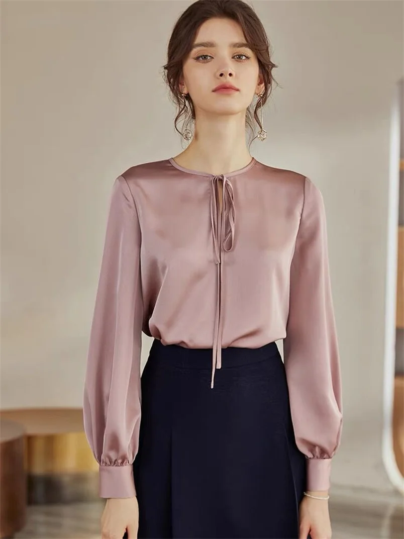 Women Pink Purple Satin Lace Up O-Neck Blouse New Spring Long Sleeve Loose Fit T-Shirt High Fashion Fall 2022 OL Tops Blusa
Women Pink Purple Satin Lace Up O-Neck Blouse New Spring Long Sleeve Loose Fit T-Shirt High Fashion Fall 2022 OL Tops Blusa