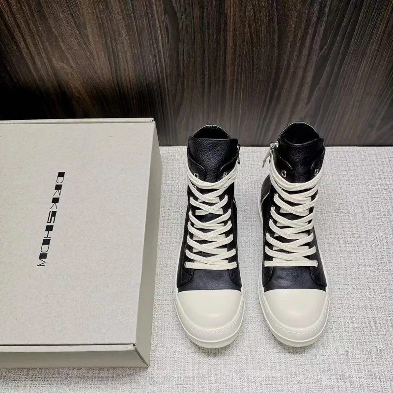 Men's and women's high top leather cream thick soled board shoes, sports casual couples, small white shoes, high rise, versatile
Men's and women's high top leather cream thick soled board shoes, sports casual couples, small white shoes, high rise, versatile