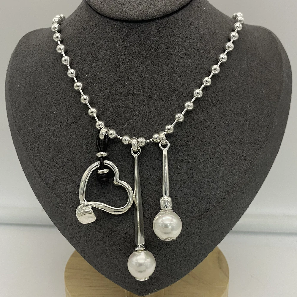 Ожерелье из серебряных бусин, аксессуары в форме сердца, жемчужное ожерелье, модное женское ожерелье из бутика высокого качества, элегантное, подходит для UNO DE 50 
Ожерелье из серебряных бусин, аксессуары в форме сердца, жемчужное ожерелье, модное женское ожерелье из бутика высокого качества, элегантное, подходит для UNO DE 50