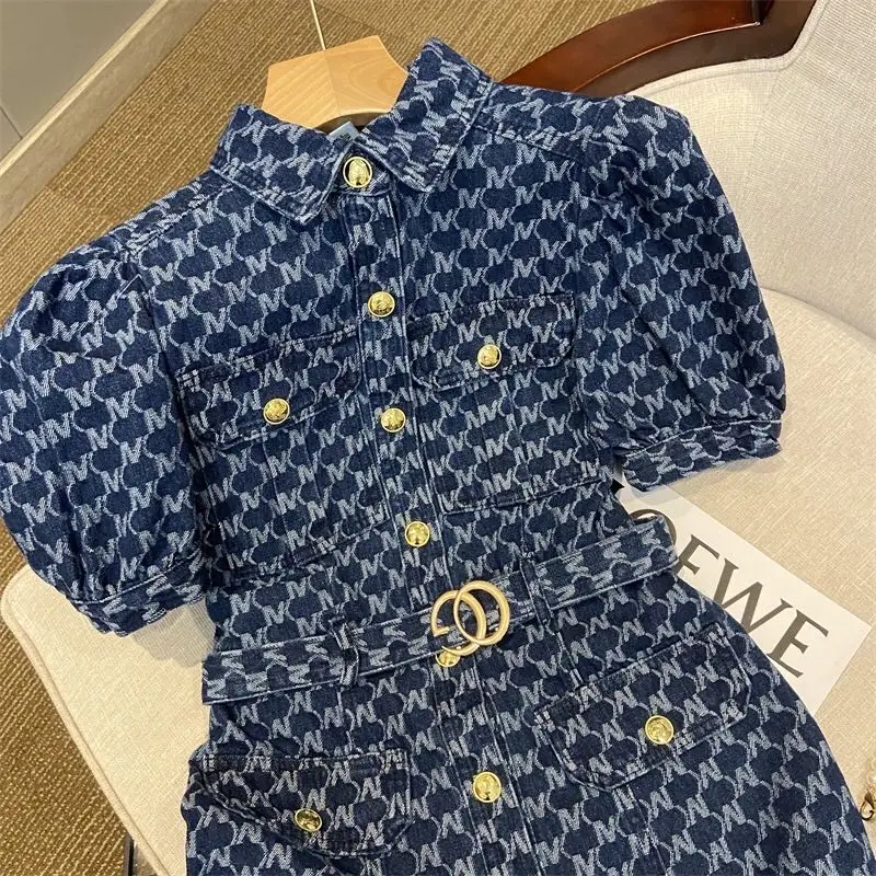 2023 Summer Denim A-line Dress Female Korean Short Sleeve Belted Women Dress Pockets Single Breasted Female Jeans Dress Vestidos
2023 Summer Denim A-line Dress Female Korean Short Sleeve Belted Women Dress Pockets Single Breasted Female Jeans Dress Vestidos