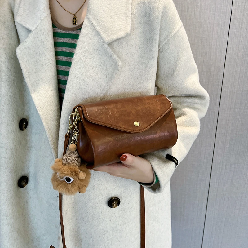 Женская Популярная Новая высококачественная текстурированная сумка-мессенджер через плечо Маленькая квадратная сумка с новым узором высо...
Женская Популярная Новая высококачественная текстурированная сумка-мессенджер через плечо Маленькая квадратная сумка с новым узором высо...