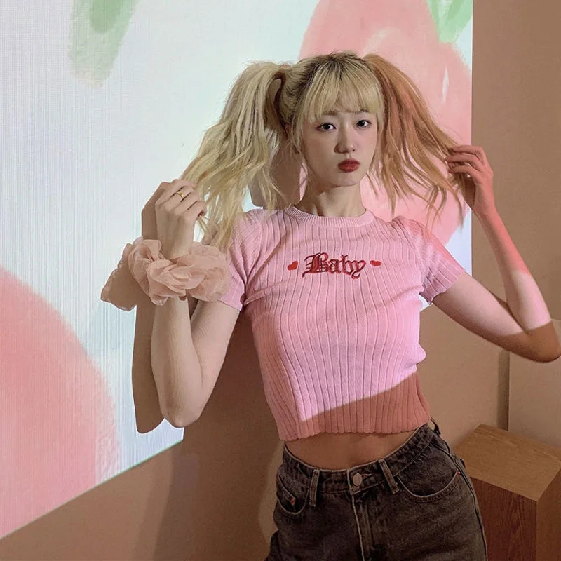 Korea Style Baby Embroidery Pink T Shirts Women Harajuku Summer Stretch Knitted Short Sleeve Crop Top Tee T-shirt Femme
Korea Style Baby Embroidery Pink T Shirts Women Harajuku Summer Stretch Knitted Short Sleeve Crop Top Tee T-shirt Femme