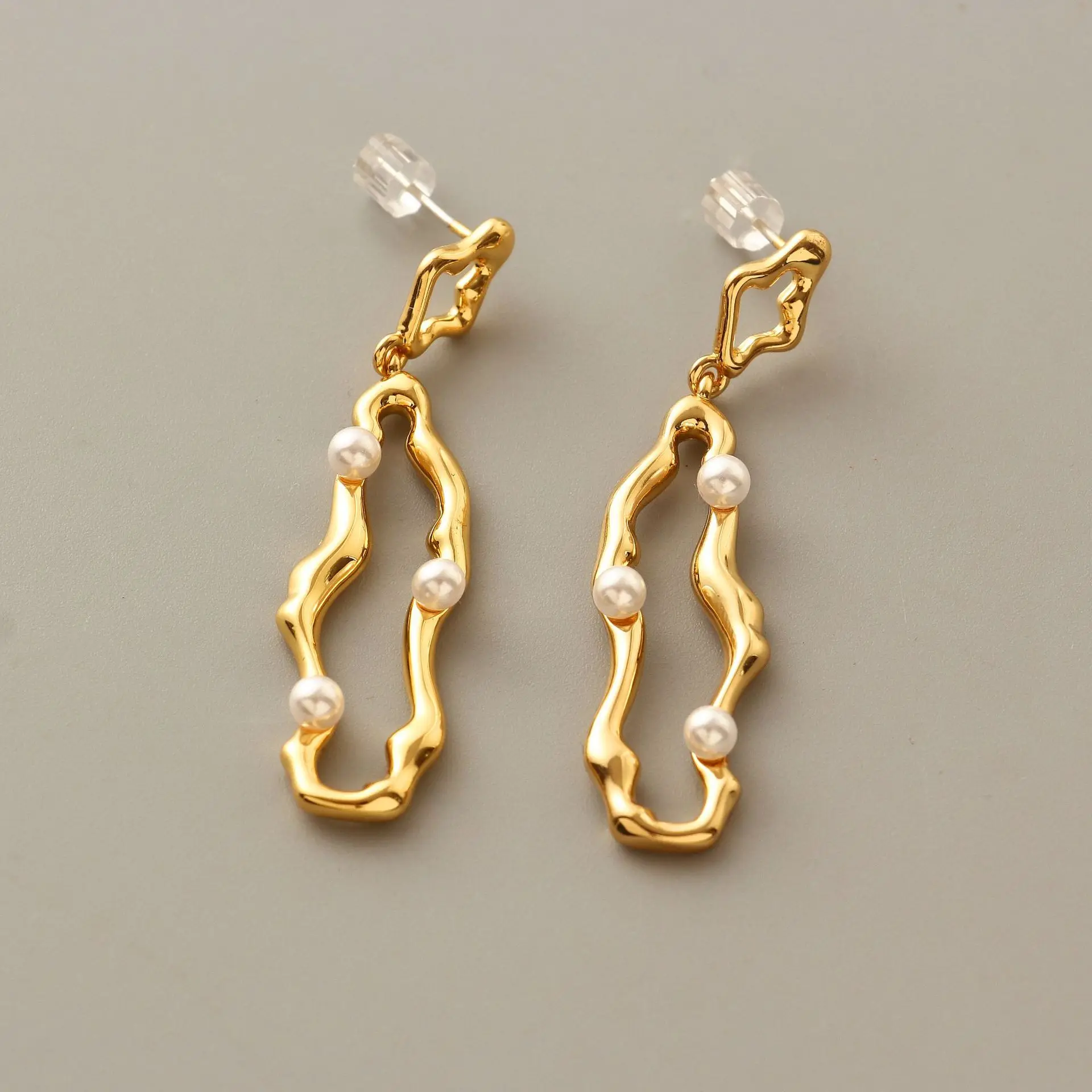 Korean Fashion Women Earring Gold Irregularity Aros With Pearl Ornament For Charm Lady Aesthetic Aretes Gift Vintage Jewelry
Korean Fashion Women Earring Gold Irregularity Aros With Pearl Ornament For Charm Lady Aesthetic Aretes Gift Vintage Jewelry
