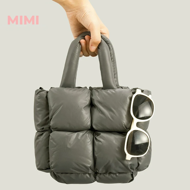 Designer Down Cotton Women Handbags Fashion Padded Small Tote Bag Luxury Waterproof Nylon Shoulder Crossbody Bags Winter 2022
Designer Down Cotton Women Handbags Fashion Padded Small Tote Bag Luxury Waterproof Nylon Shoulder Crossbody Bags Winter 2022