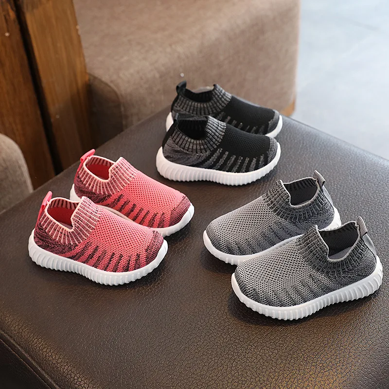 2023 Little Kids Shoes Boys Girls Knitted Fabric Sock Shoes Casual Breathable Baby Sneakers Fashion Stripe Children Shoes G02024
2023 Little Kids Shoes Boys Girls Knitted Fabric Sock Shoes Casual Breathable Baby Sneakers Fashion Stripe Children Shoes G02024