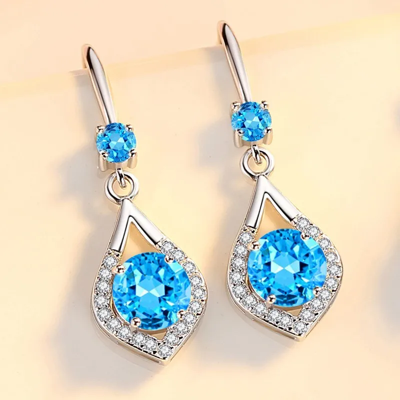 Long Shiny AAA+copper Set Zircon Pendant Earrings with Blue and White Round Crystals, Suitable for Women's Party Jewelry
Long Shiny AAA+copper Set Zircon Pendant Earrings with Blue and White Round Crystals, Suitable for Women's Party Jewelry