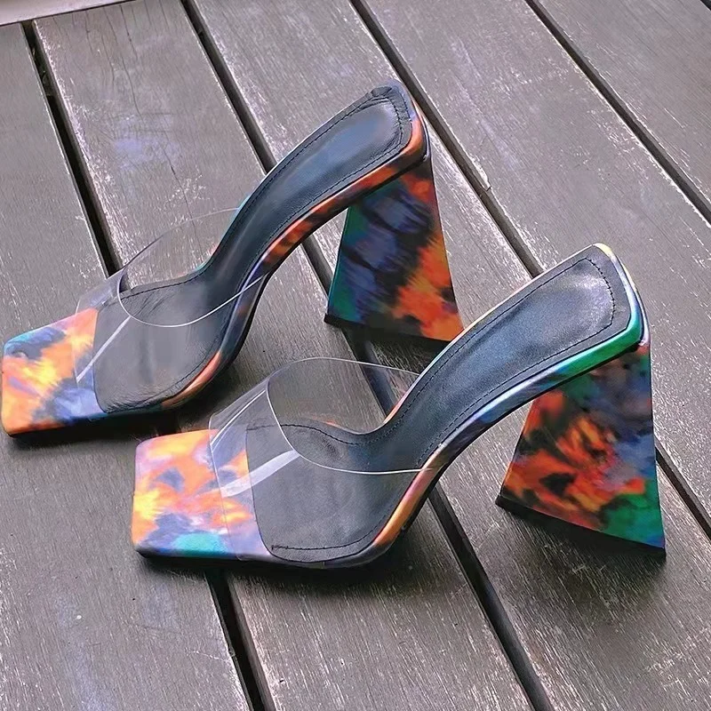 High heel slippers women's shoes 2022 summer Europe square head thick heels plus size fashion women's sandals and slippers
High heel slippers women's shoes 2022 summer Europe square head thick heels plus size fashion women's sandals and slippers