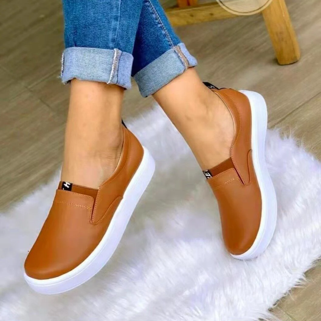Loafers 2022 Spring for Women Large Size 43 Women's Flat Leather Shoes White Solid Color Casual Footwear Woman Sneakers Flats 43
Loafers 2022 Spring for Women Large Size 43 Women's Flat Leather Shoes White Solid Color Casual Footwear Woman Sneakers Flats 43
