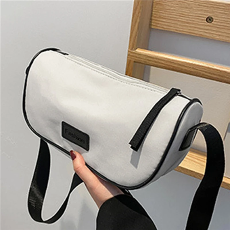 Simple Popular Light Mini Lady Bag Women's 2022 New Fashion Sports Single Shoulder Bag Net Red Cross Small Square Bags For Women
Simple Popular Light Mini Lady Bag Women's 2022 New Fashion Sports Single Shoulder Bag Net Red Cross Small Square Bags For Women