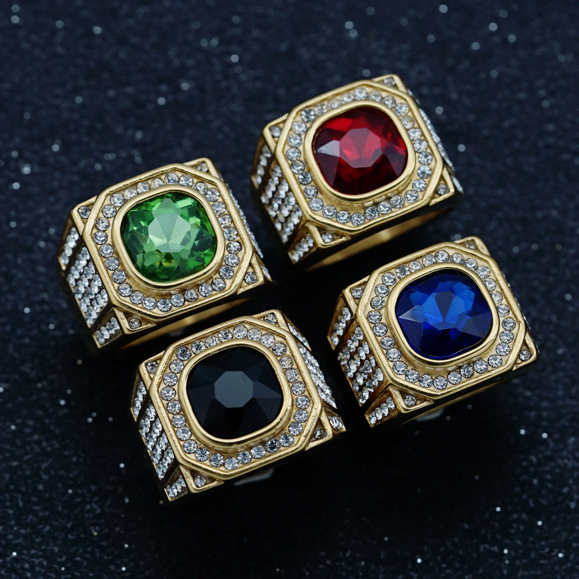 Stainless steel full diamond three-dimensional color diamond personality men's ring.
Stainless steel full diamond three-dimensional color diamond personality men's ring.