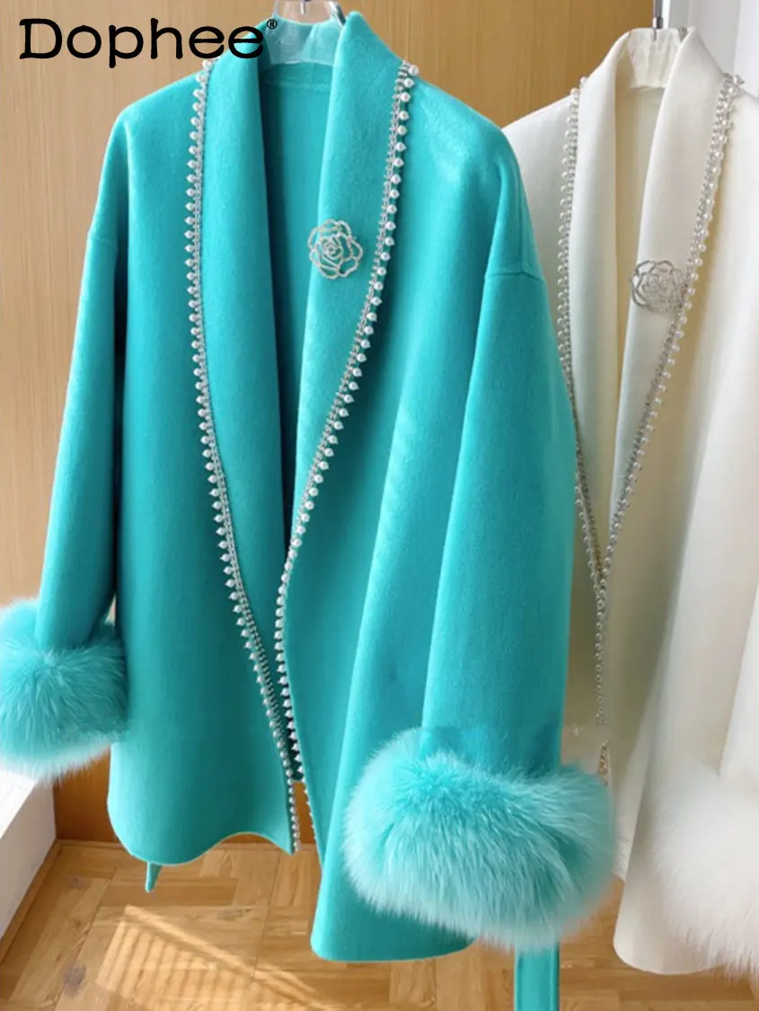 2023 Autumn Winter New Fox Fur Long Sleeve Double-Sided Wool Overcoat Women Elegant Lapel Beaded Mid-Length Lace-up Woolen Coat
2023 Autumn Winter New Fox Fur Long Sleeve Double-Sided Wool Overcoat Women Elegant Lapel Beaded Mid-Length Lace-up Woolen Coat