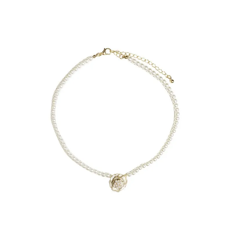 Pearl Necklace Black White Camellia Pendant Beaded Women's Sweater Chain Girl Party Vintage Romantic Jewelry Gift Accessories
Pearl Necklace Black White Camellia Pendant Beaded Women's Sweater Chain Girl Party Vintage Romantic Jewelry Gift Accessories