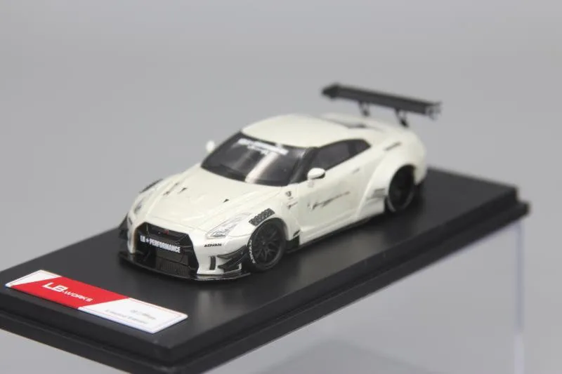 LBWK original 1:64 resin RV sports car model R35 GT-R sun GTR modified LB suitable for Nissan collection ornaments gift
LBWK original 1:64 resin RV sports car model R35 GT-R sun GTR modified LB suitable for Nissan collection ornaments gift