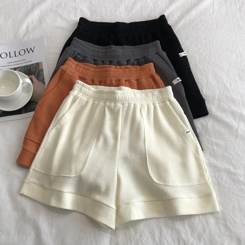 New Korea Ulzzang Kpop Beach Shorts Women Y2k loose Casual sweatshorts Harajuku solid High Waist pocket Streetwear Casual Shorts
New Korea Ulzzang Kpop Beach Shorts Women Y2k loose Casual sweatshorts Harajuku solid High Waist pocket Streetwear Casual Shorts