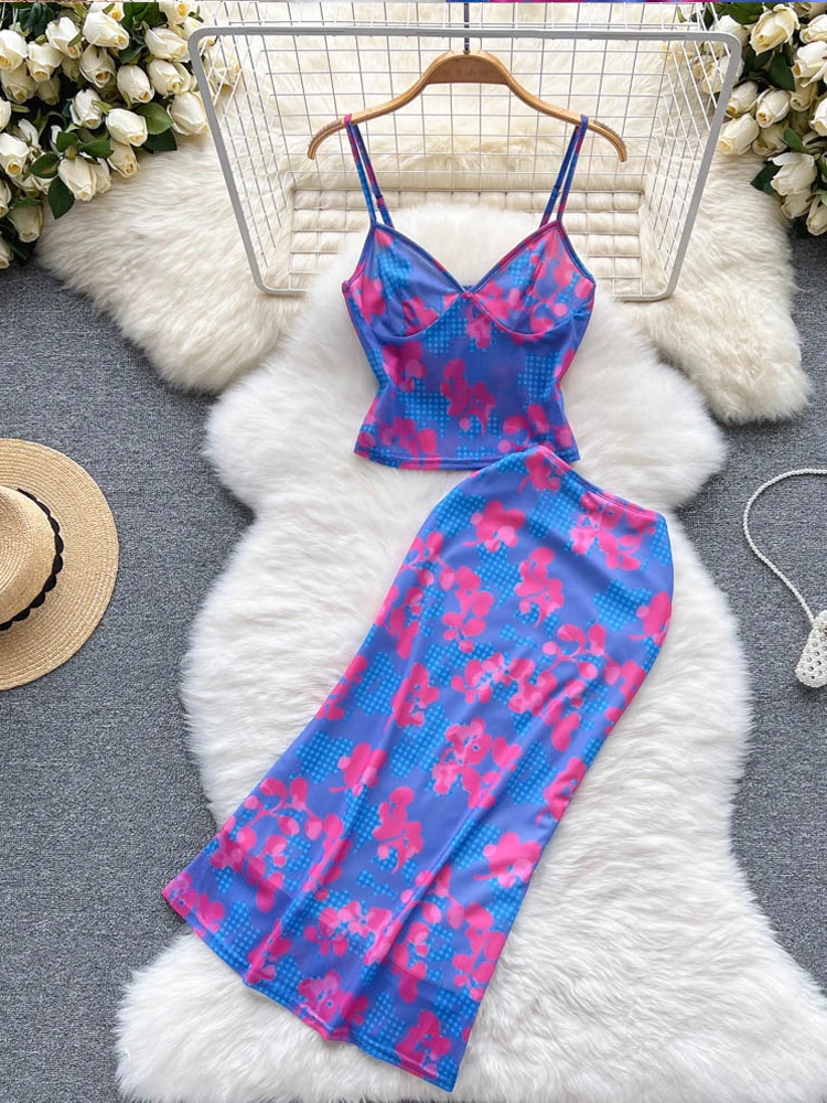 YuooMuoo Vacation Season Women Dress Set Summer Print Beach Fashion Sexy Strap Camis Tops + Slim Wrap Hips Skirts Two Piece Suit
YuooMuoo Vacation Season Women Dress Set Summer Print Beach Fashion Sexy Strap Camis Tops + Slim Wrap Hips Skirts Two Piece Suit