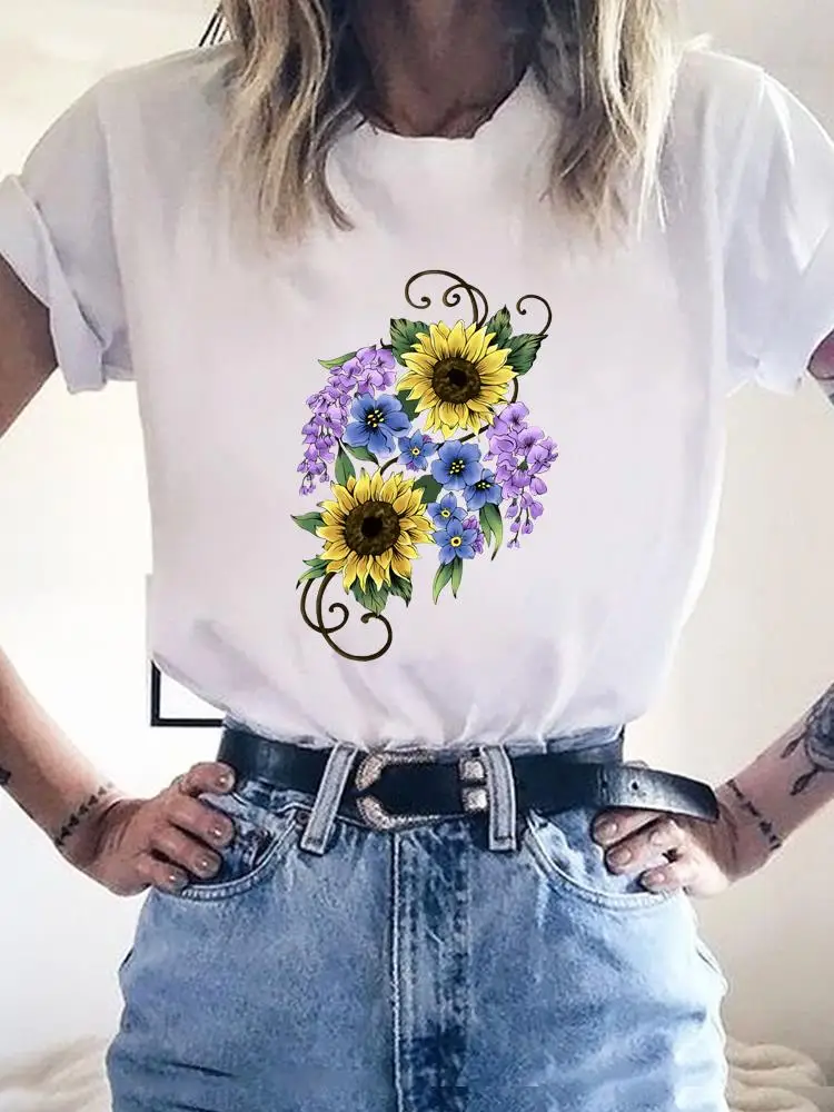 Short Sleeve Flower Lovely Trend 90s T-shirt Summer Clothes Women Clothing Print T Shirt Fashion Graphic Kawaii Basic Tee Top
Short Sleeve Flower Lovely Trend 90s T-shirt Summer Clothes Women Clothing Print T Shirt Fashion Graphic Kawaii Basic Tee Top