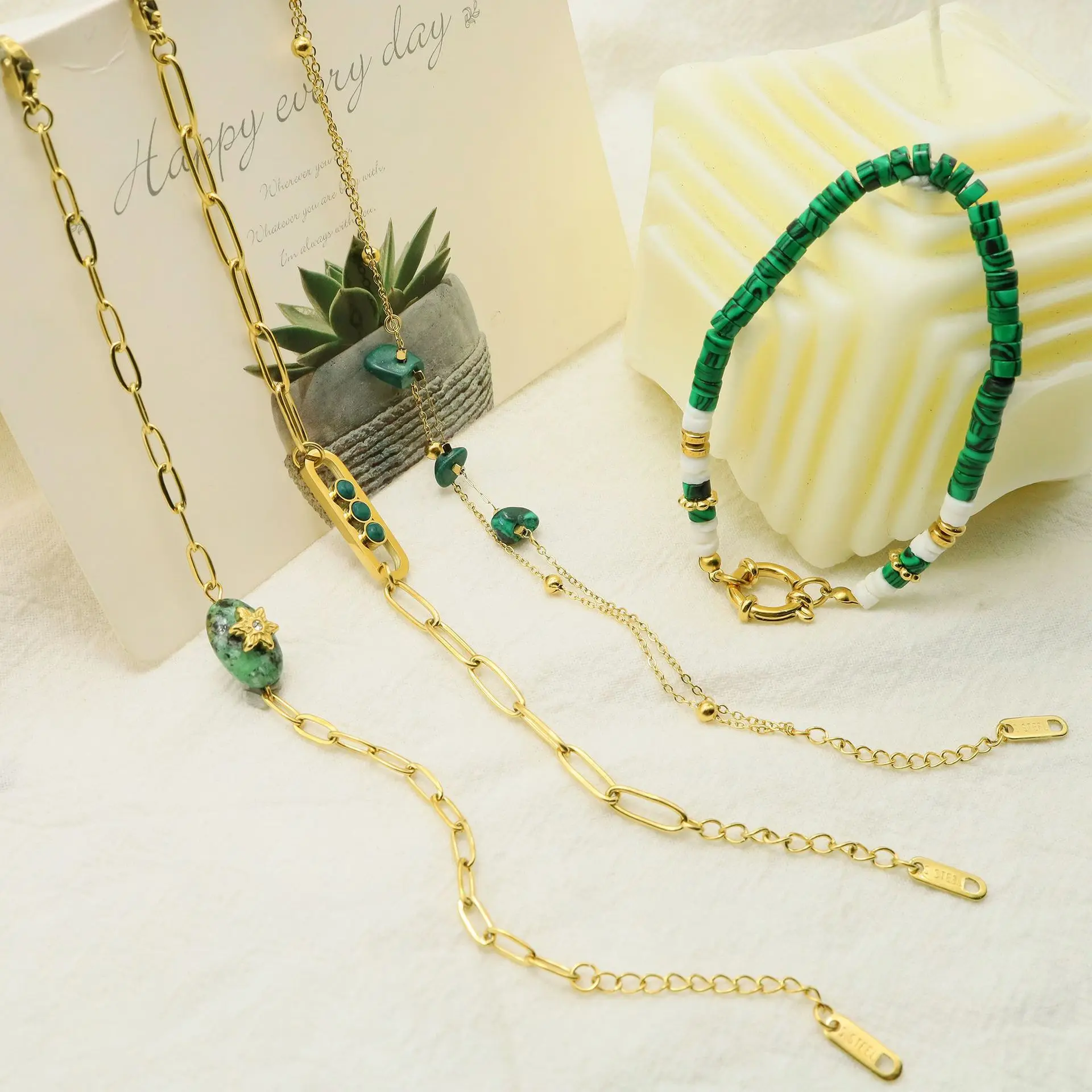 Retro Green Natural Stone Titanium Steel Bracelets Versatile Women Stacking Bracelet Girls Vintage Jewelry Beach Accessories
Retro Green Natural Stone Titanium Steel Bracelets Versatile Women Stacking Bracelet Girls Vintage Jewelry Beach Accessories