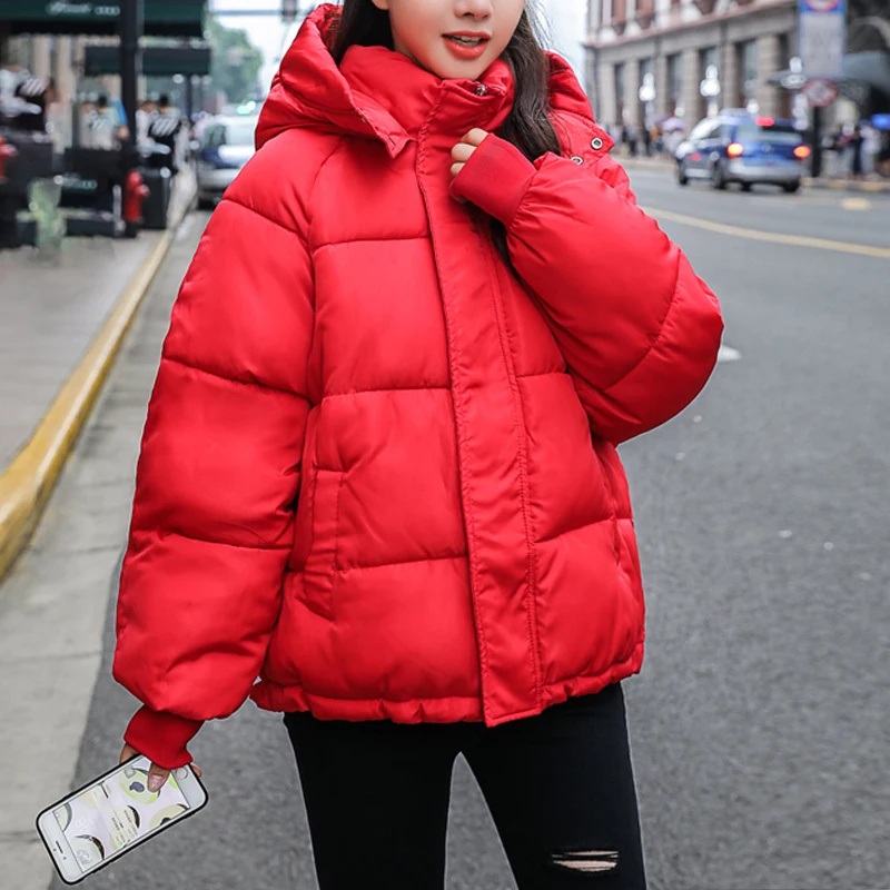 Short Winter Jacket Women Parka Coat Plus size Oversize Hat Top Plus Size Female Warm Thick Clothes Hooded Autumn Quilted Sport
Short Winter Jacket Women Parka Coat Plus size Oversize Hat Top Plus Size Female Warm Thick Clothes Hooded Autumn Quilted Sport