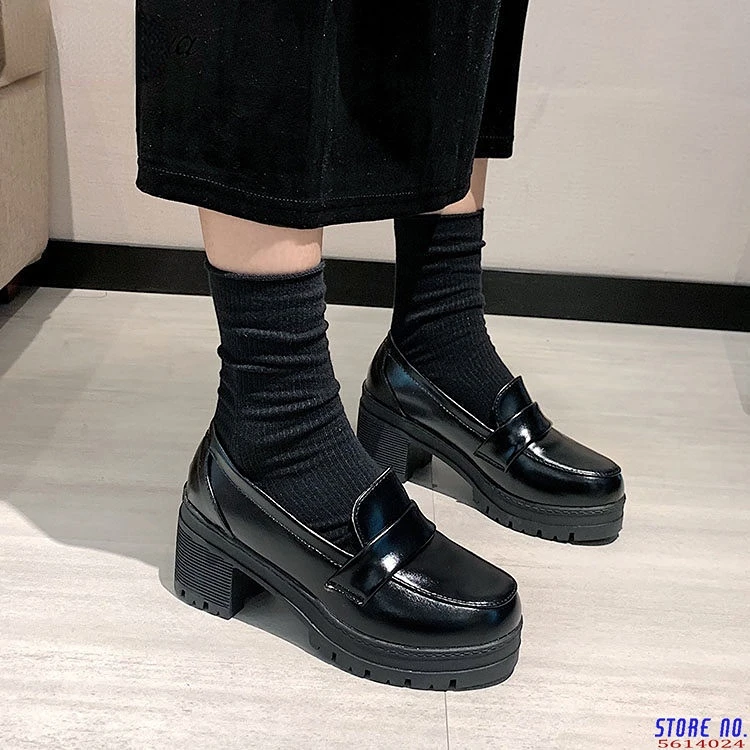 Loafers shoes harajuku lolita Shoes on heels Japanese High School Student Girly Girl platform Shoes JK Uniform Women's shoes
Loafers shoes harajuku lolita Shoes on heels Japanese High School Student Girly Girl platform Shoes JK Uniform Women's shoes