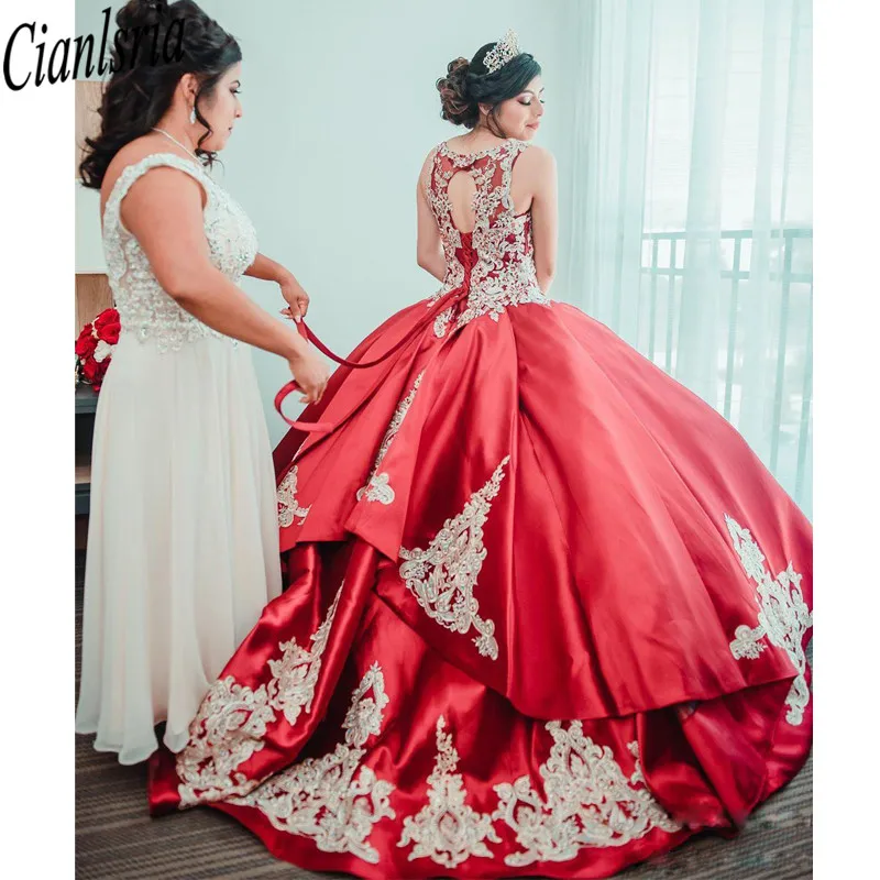 Red Lace Beaded Quinceanera dresses Prom Dresses Scoop Neck Lace Appliques Crystal Birthday Party Dress Satin Corset Prom Gowns
Red Lace Beaded Quinceanera dresses Prom Dresses Scoop Neck Lace Appliques Crystal Birthday Party Dress Satin Corset Prom Gowns
