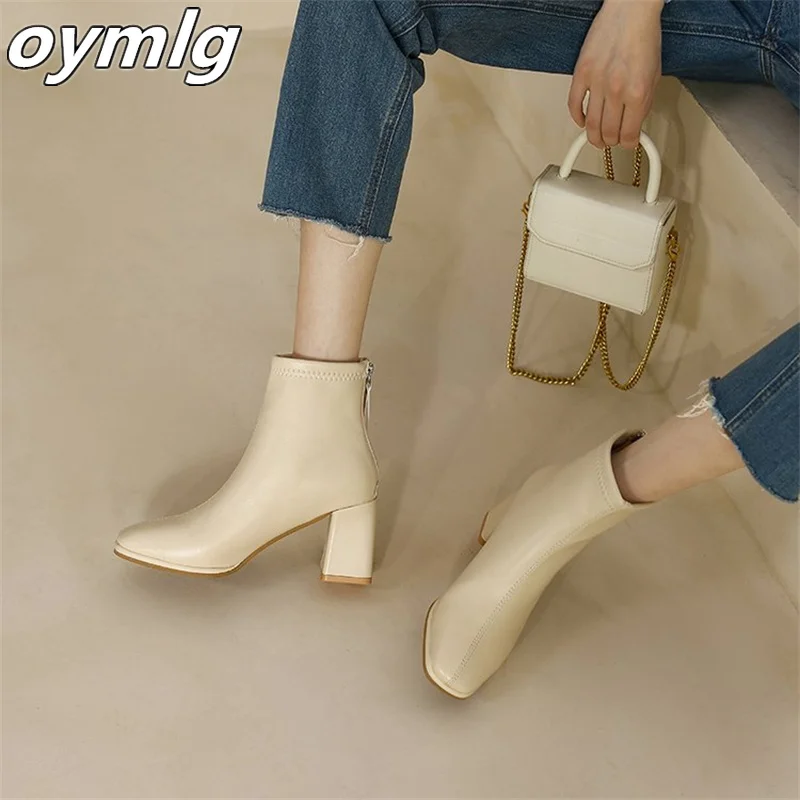 Fashion short boots women's temperament thick heel women's boots 2022 new square toe high-heeled boots single boots
Fashion short boots women's temperament thick heel women's boots 2022 new square toe high-heeled boots single boots