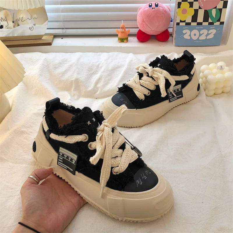 

Low top open smiling face canvas shoes women's thick soled casual original night style