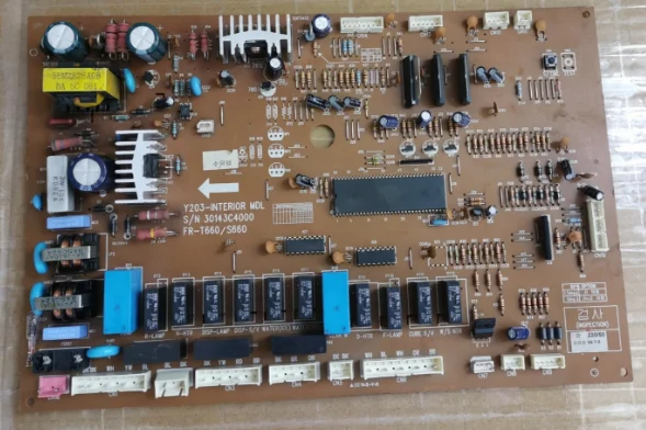 Деталь материнской платы для холодильника GSW210MHSCWW S/N 30143C4000 30143D1150
Деталь материнской платы для холодильника GSW210MHSCWW S/N 30143C4000 30143D1150