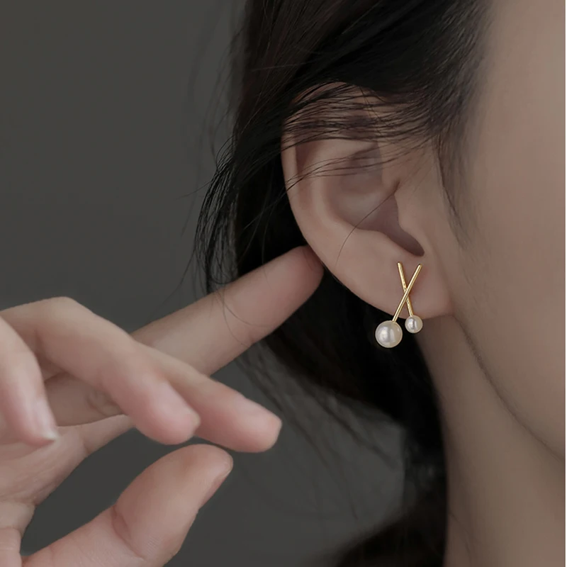 Gold Plated Cross Pearl Design French Retro Stud Earrings For Women Luxury Fashion Jewelry Bijouterie
Gold Plated Cross Pearl Design French Retro Stud Earrings For Women Luxury Fashion Jewelry Bijouterie