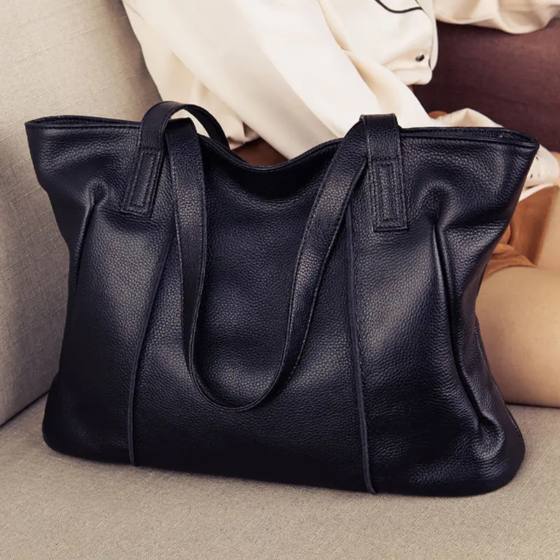 2023 Europe And America Soft Ladies Shoulder Bag High Quality Female Bag Luxury Women's Handbags Large-capacity Shopping Bags
2023 Europe And America Soft Ladies Shoulder Bag High Quality Female Bag Luxury Women's Handbags Large-capacity Shopping Bags