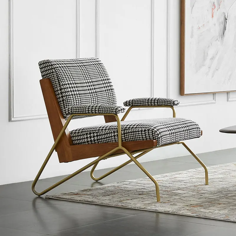 Light luxury post-modern minimalist Nordic single sofa chair small apartment designer home balcony retro lounge chair
Light luxury post-modern minimalist Nordic single sofa chair small apartment designer home balcony retro lounge chair