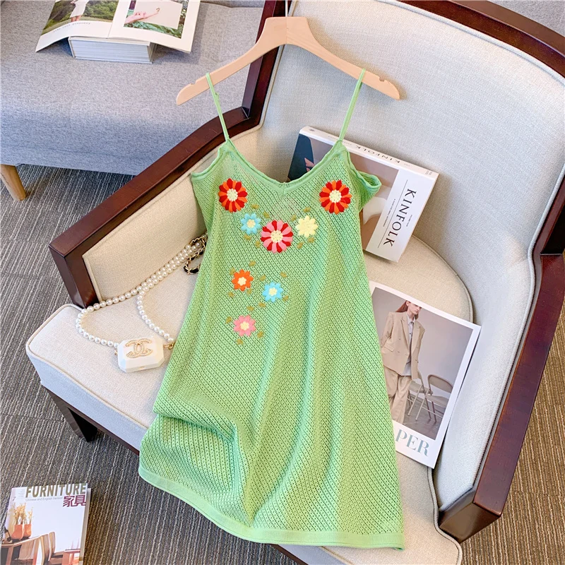 Зеленое платье на бретелях-спагетти, Летнее цветочное женское корейское Повседневное трикотажное мини-платье с V-образным вырезом, свободное ажурное милое тонкое платье
Зеленое платье на бретелях-спагетти, Летнее цветочное женское корейское Повседневное трикотажное мини-платье с V-образным вырезом, свободное ажурное милое тонкое платье