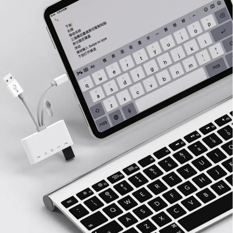 With Sd / Tf Card Reader Cell Phone Converter Usb Multiport Hub Universal Type-c Docking Station Data Converter Multi-function
With Sd / Tf Card Reader Cell Phone Converter Usb Multiport Hub Universal Type-c Docking Station Data Converter Multi-function