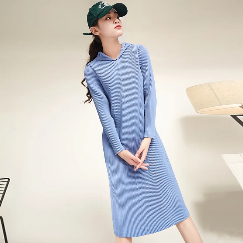 Mid-length sweater dress women's autumn long-sleeved hooded over-the-knee plus size fashion all-match skirt
Mid-length sweater dress women's autumn long-sleeved hooded over-the-knee plus size fashion all-match skirt