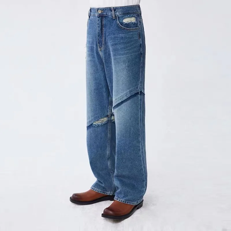 ADER Real shot of men's and women's straight loose skinny jeans with new spring trend design
ADER Real shot of men's and women's straight loose skinny jeans with new spring trend design