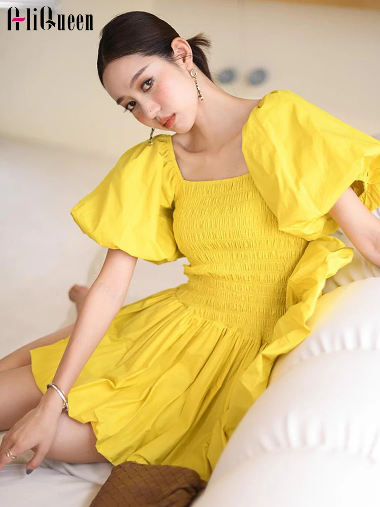 Runway Summer Women Yellow Puff Sleeve Square Neck Ball Gown Mini Dress Elegant Slim Sweet Dresses Vestido De Fiesta Streetwear
Runway Summer Women Yellow Puff Sleeve Square Neck Ball Gown Mini Dress Elegant Slim Sweet Dresses Vestido De Fiesta Streetwear