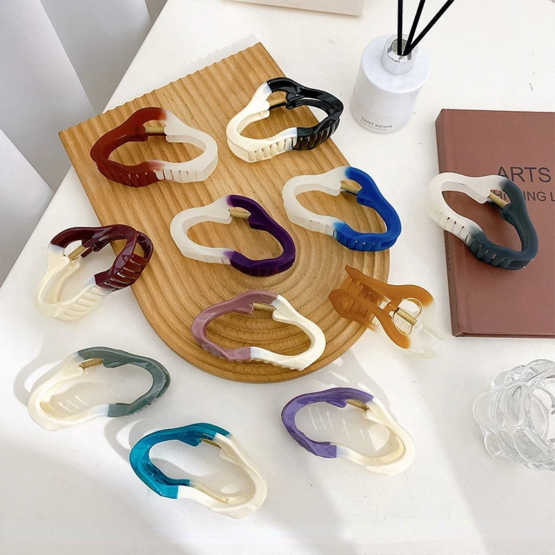 UXSL Korean Large Clouds Hair Claws Shark Clip High Quality Color Matching Grasp Clip Womens Exquisite Hairpins Hair Accessories
UXSL Korean Large Clouds Hair Claws Shark Clip High Quality Color Matching Grasp Clip Womens Exquisite Hairpins Hair Accessories