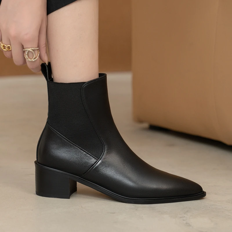 

Solid Short Boots Women 2023 British Style Autumn Winter Sharp Head Splice Shows Slim Versatility Handsome Chelsea Boots Women’s