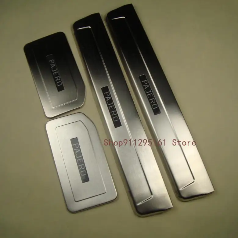 led door sill scuff plates for Mitsubishi Pajero 3 4 IV V73 V75 V80 V97 V93 accessories illuminated guards cover 2009-2013
led door sill scuff plates for Mitsubishi Pajero 3 4 IV V73 V75 V80 V97 V93 accessories illuminated guards cover 2009-2013