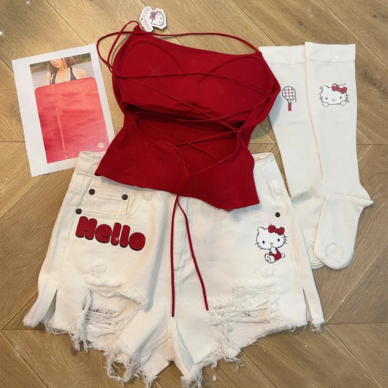 Sanrio Hello Kitty Denim Shorts Suspenders Set Cute Cartoon High Waist Ripped Jeans Straps with Chest Pad Sweet Cool Hot Girl
Sanrio Hello Kitty Denim Shorts Suspenders Set Cute Cartoon High Waist Ripped Jeans Straps with Chest Pad Sweet Cool Hot Girl