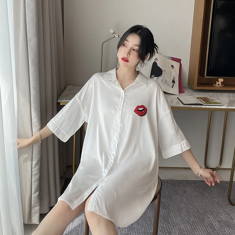 Half Sleeve Lingerie Nightgown Lapel Sleep Shirt Loose Satin Nightdress Summer Printed Kimono Dressing Gown Women Nightshirt
Half Sleeve Lingerie Nightgown Lapel Sleep Shirt Loose Satin Nightdress Summer Printed Kimono Dressing Gown Women Nightshirt