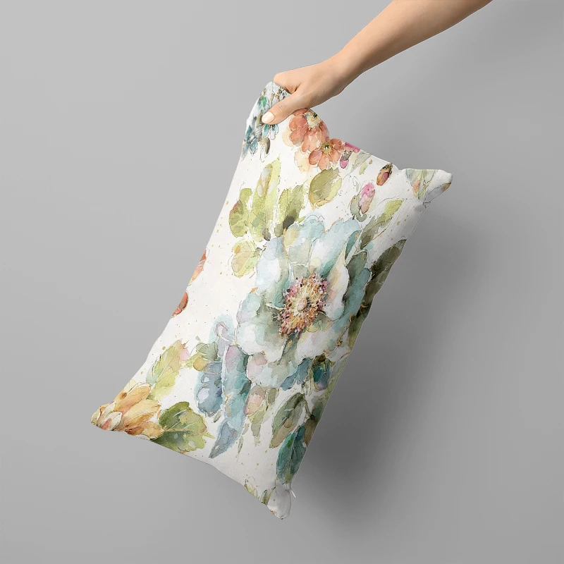 Декоративная наволочка из полиэфирного велюра с цветочным принтом
Декоративная наволочка из полиэфирного велюра с цветочным принтом