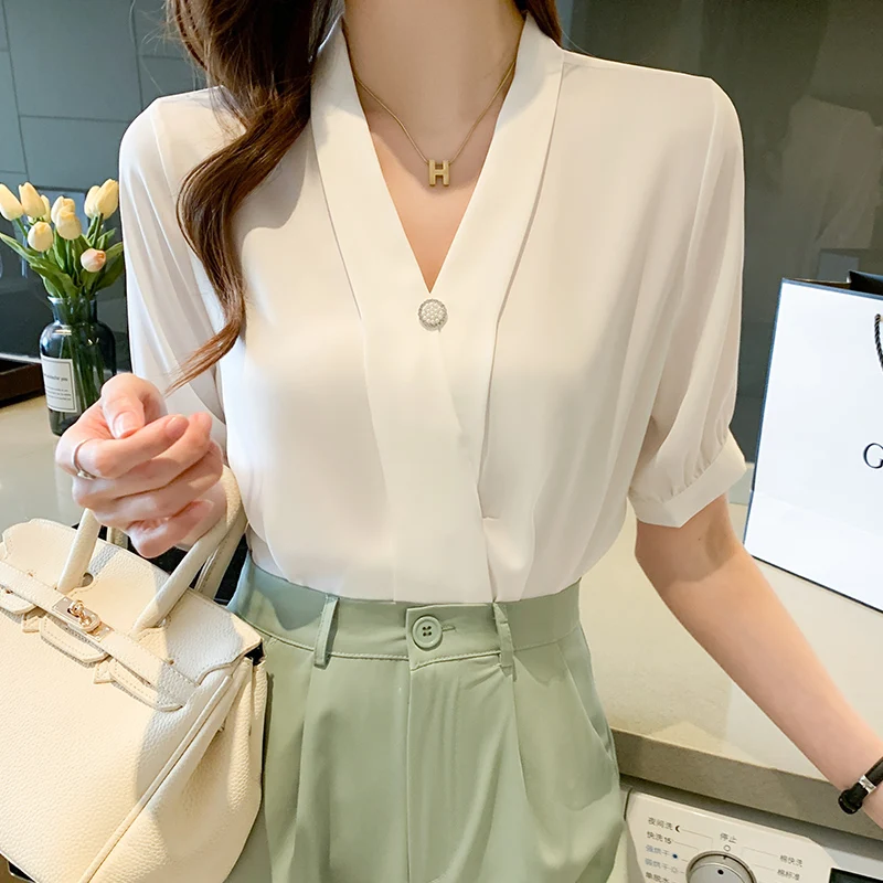 Chikichi 2022 Pink Office Ladies Tops Korean Fashion Pullover V-neck Short-sleeved Chiffon Shirt Women Summer Elegant Blouses
Chikichi 2022 Pink Office Ladies Tops Korean Fashion Pullover V-neck Short-sleeved Chiffon Shirt Women Summer Elegant Blouses
