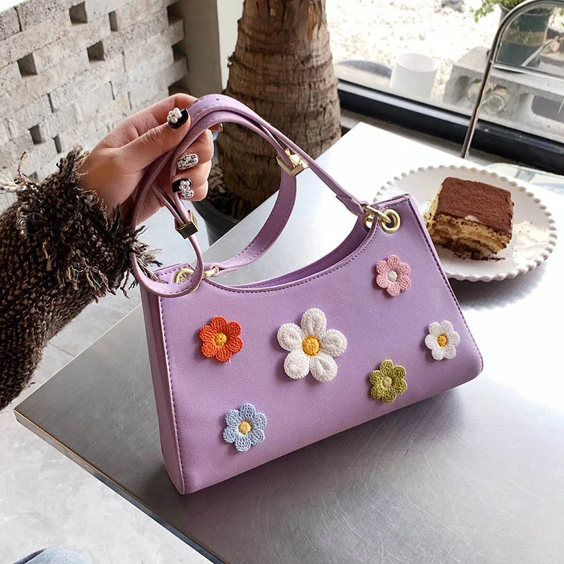 2022 New Flower Design Armpit Bag PU Leather Shoulder Bags For Women Luxury Designer Tote Handbags Female Travel Crossbody Bag
2022 New Flower Design Armpit Bag PU Leather Shoulder Bags For Women Luxury Designer Tote Handbags Female Travel Crossbody Bag