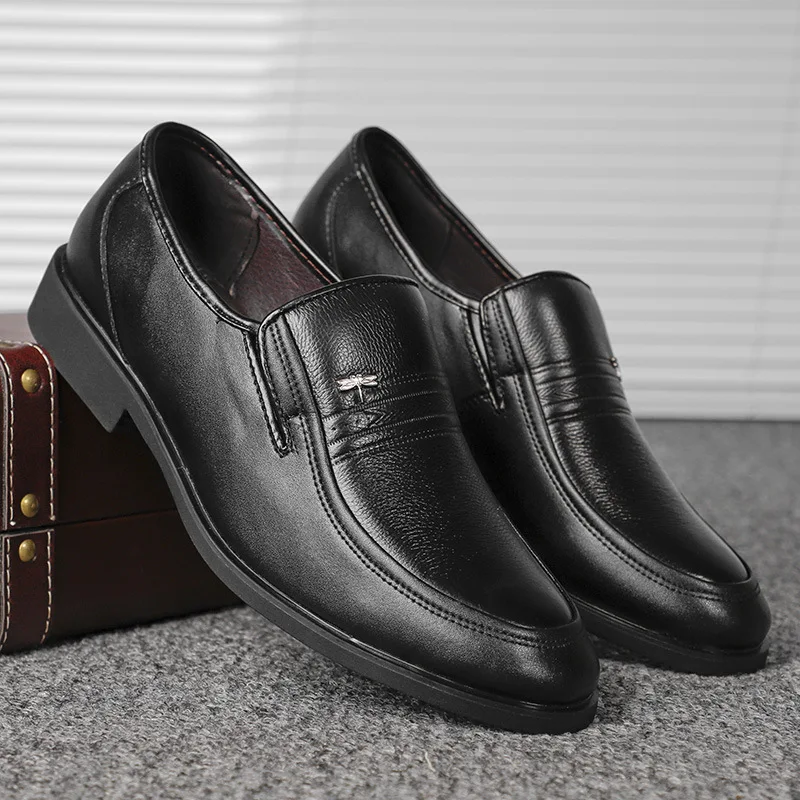Men Dress Shoes Leather Cowhide Solid Color Pointed Wear Resistant Low Top Raised Non Slip Waterproof Casual
Men Dress Shoes Leather Cowhide Solid Color Pointed Wear Resistant Low Top Raised Non Slip Waterproof Casual