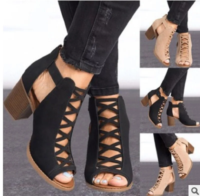 2022 Women Square Heel Sandals Peep Toe Hollow Out Chunky Gladiator Sandals With Strap Black Spring Summer Shoes
2022 Women Square Heel Sandals Peep Toe Hollow Out Chunky Gladiator Sandals With Strap Black Spring Summer Shoes
